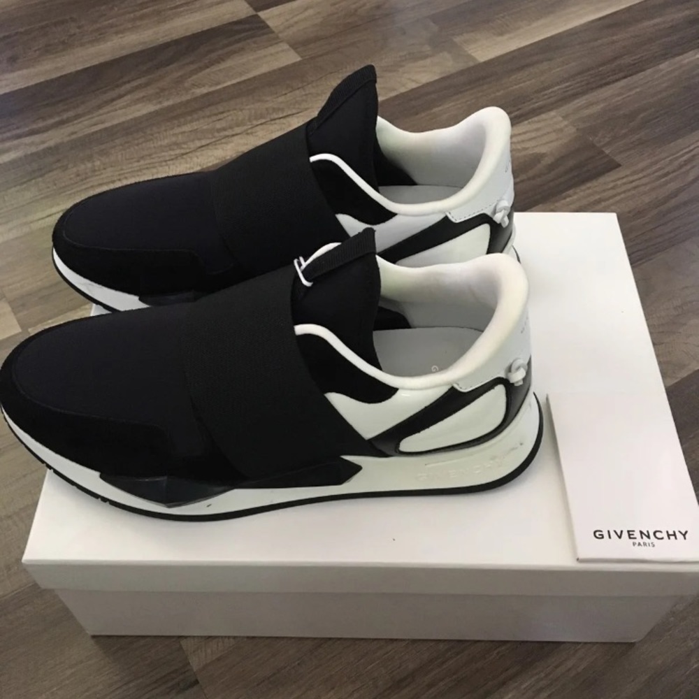 Women’s Givenchy Trainers 6